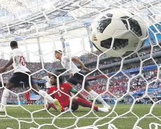 İngiltere ezdi geçti