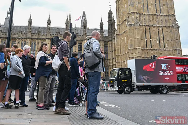 15 Temmuz Destanı, Londra sokaklarında anlatıldı: 'Victory Of Democracy' - 4