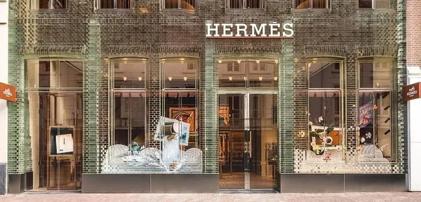 Fransız moda devi Hermes koronavirüs ırkçıığına sessiz!-5