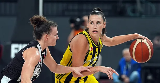 Fenerbahçe Opet Beşiktaş'ı yenerek Süper Kupa şampiyonu oldu!