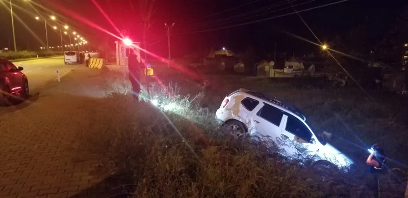 Giresun'da 'dur' ihtarına uymayan sürücü polislere çarptı - 3