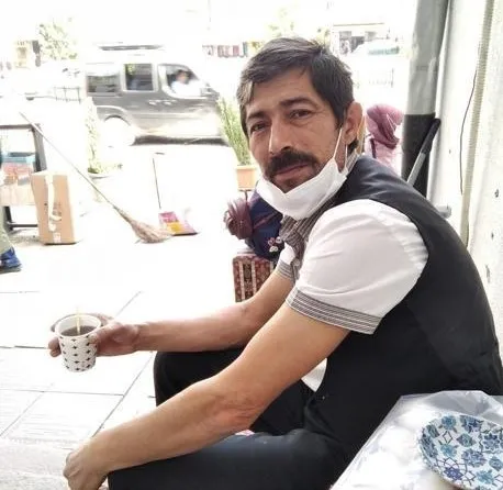 afyonkarahisarda-4-kisinin-sokak-ortasinda-katledildigi-anlar-ortaya-cikti-1636379906056.jpg Afyonkarahisar’da 4 kişinin sokak ortasında katledildiği anlar ortaya çıktı-3