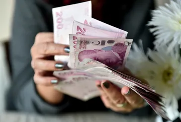 SSK VE BAĞ-KUR EMEKLİSİNE EK ZAM FARKI HESAPLARDA! Kim ne kadar alacak? Ek zamlı aylıklar nereden görülebilecek? Kalem kalem hesapladık