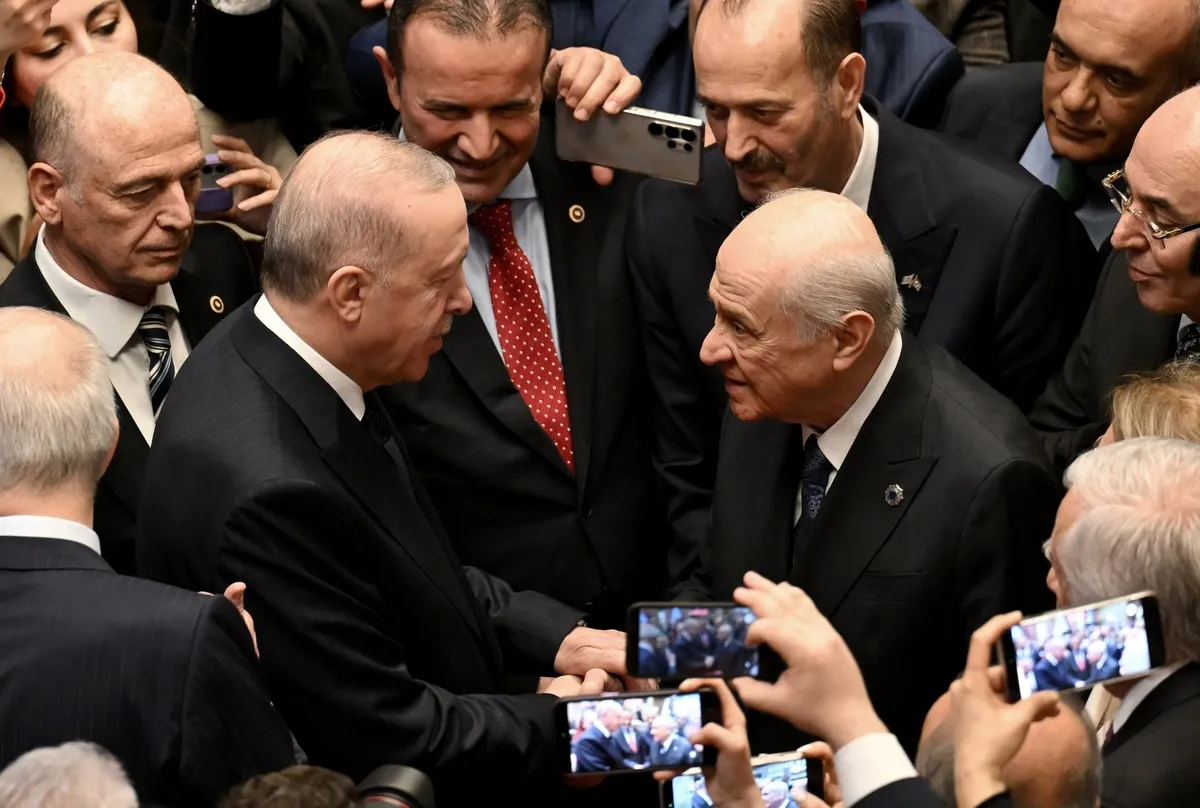 baskan-erdogan-23-nisan-resepsiyonunda-sadettin-saran-ile-gorustu-1776970320652.jpeg Başkan Erdoğan, 23 Nisan Resepsiyonu’nda Sadettin Saran ile görüştü-5