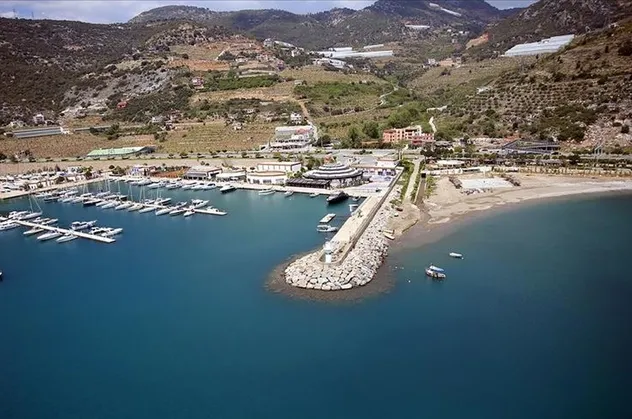 Alanya’da icradan satılık 380 m2 arsa