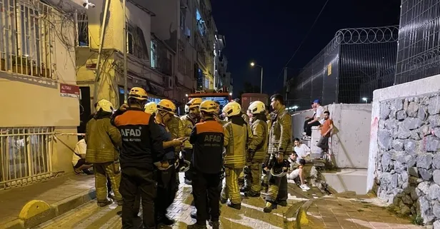 Fatih'te akıllara durgunluk veren olay! 50 yıllık binanın 4. katının tabanı çöktü, genç kız komşusunun evine düştü