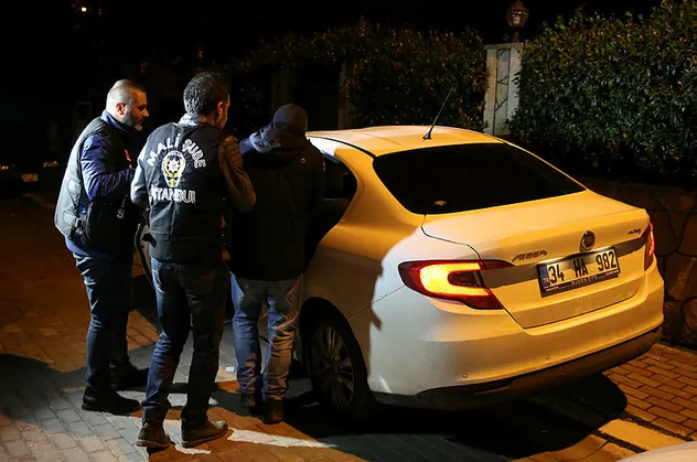 İstanbul'da FETÖ operasyonu! Çok sayıda gözaltı var