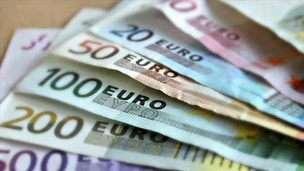 ECB, faiz oranlarını 22 yılın en yüksek seviyesine çıkararak daha fazla artış sinyali verdi-2