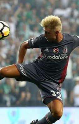 Andreas Beck Stuttgart'a transfer oldu