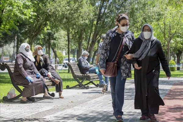 65-yas-ustu-sokaga-cikma-izni-ne-zaman-65-yas-ustu-kisiler-sokaga-cikabilir-mi-1589281298261.jpg 65 yaş üstü bu hafta sokağa çıkabilir mi? 65 yaş üstü sokağa çıkma izni ne zaman?-5