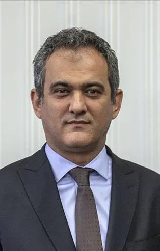Milli Eğitim Bakanı Mahmut Özer'den flaş yüz yüze eğitim açıklaması: Tüm kademe ve sınıf seviyelerinde başlayacağız!