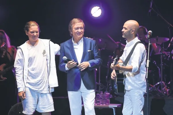 Memek kanserini yenen Şimal, önceki gün evlilik yolunda ilk adımı attı-10