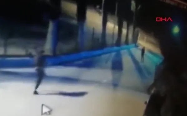 chpnin-sozde-gazetecisi-polisimizin-sehit-edildigi-saldirida-parmak-izi-1680259679957.jpg CHP'nin sözde gazetecisi! Polisimizin şehit edildiği saldırıda "parmak izi" var-8