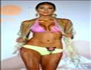 Sıcak Bikiniler
