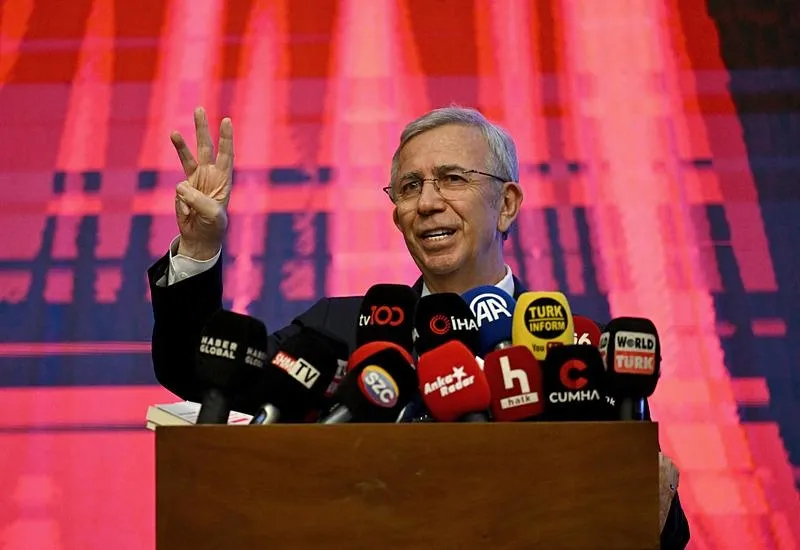 Ankara Büyükşehir Belediye Başkanı Yavaş basın toplantısı düzenledi. (AA)