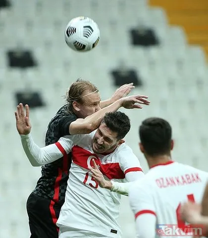 Türkiye-Hırvatistan maçında koronavirüs şoku! Beşiktaşlı Domagoj Vida pozitif çıktı, apar topar oyundan alındı