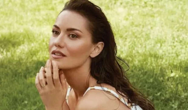 Masumlar Apartman'ı 'sen gidersen o var' dedi kolları sıvadı! Dizinin İnci'si Farah Zeynep Abdullah gidiyor Fahriye Evcen geliyor-6