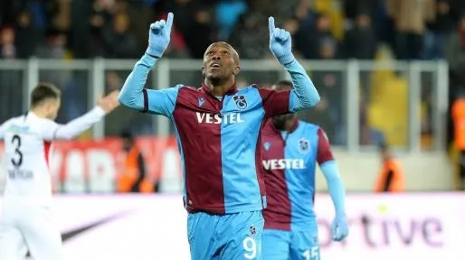 Trabzonspor'da Abdullah Avcı'dan oyuncularına mesaj: Böyle oynayalım devamı gelir - 3