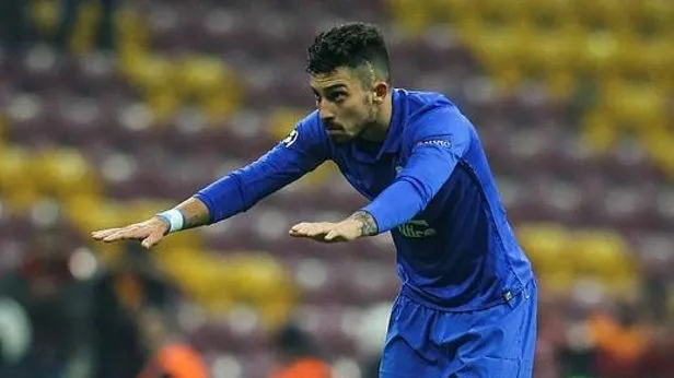 Yıldız futbolcuyu taşıyan uçak radardan kayboldu 87