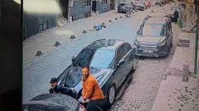 Son dakika: Küçükçekmece'de AK Parti programına silahlı saldırıda flaş gelişme! Yaşı 18'den küçük olduğu öğrenilen 4 şüpheliden 3'ü tutuklandı-3