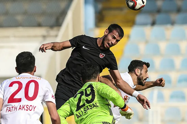 Türkiye Kupası'nda Demir Grup Sivasspor deplasmanda Başkent Akademi'yi 6-0 yendi