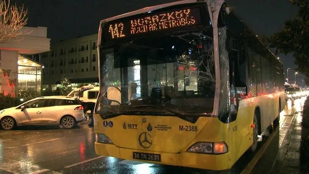 sik-sik-arizalanan-ve-kazaya-karisan-iettler-yine-bildiginiz-gibi-esenyurtta-otobus-kamyona-arkadan-carpti-1643743456001.jpeg Sık sık arızalanan ve kazaya karışan İETT'ler yine bildiğiniz gibi! Esenyurt'ta otobüs kamyona arkadan çarptı-4