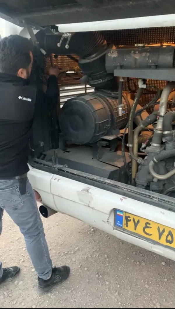 Ağrı’da bir otobüse zulalanmış 4400 paket kaçak sigara ele geçirildi-2