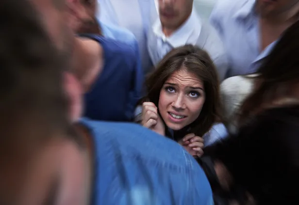 Agorafobi nedir? Agorafobi belirtileri nelerdir, tedavisi nasıl?-3