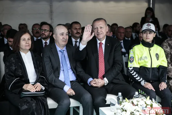 15 Temmuz gazisi dönemin TEM Daire Başkanı Turgut Aslan: "Devletimin emrindeyim, ancak ve ancak Allah'ın dediği olur" - 12