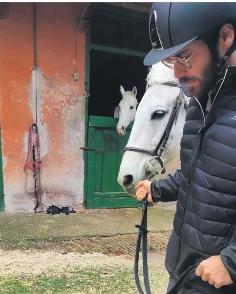 Aslıhan Karalar'ın annesi Nuray Hanım görenleri şaşırttı-9