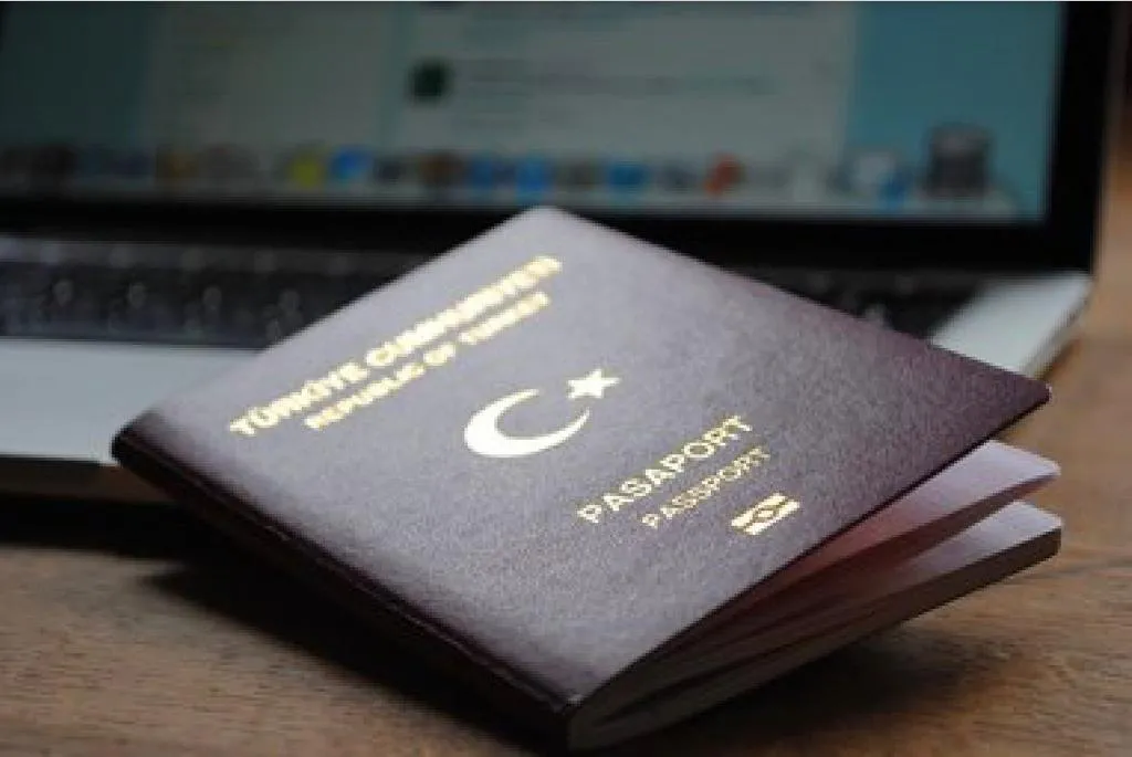 turk-vatandaslari-icin-vizesiz-rotalara-bir-yenisi-daha-eklendi-1779783857095.jpg Türk vatandaşları için vizesiz rotalara bir yenisi daha eklendi: O ülke giriş ücretini kaldırdı-4