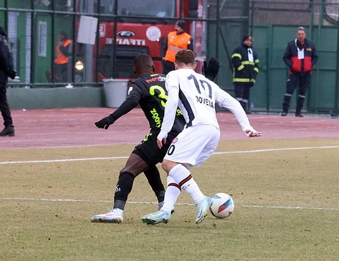 K.Gümrük deplasmanda güldü