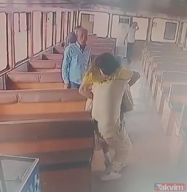 Vapurda yolcunun saçını yakmıştı! Yeni görüntüler ortaya çıktı - 1