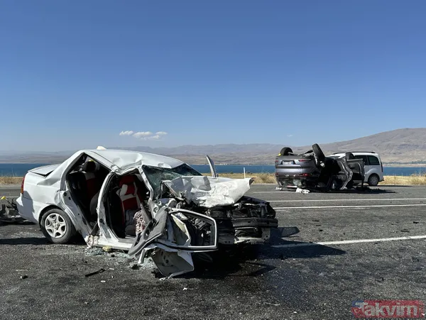 Van'da 'kafa kafaya' facia! Cip ters döndü otomobil kağıt gibi ezildi - 5