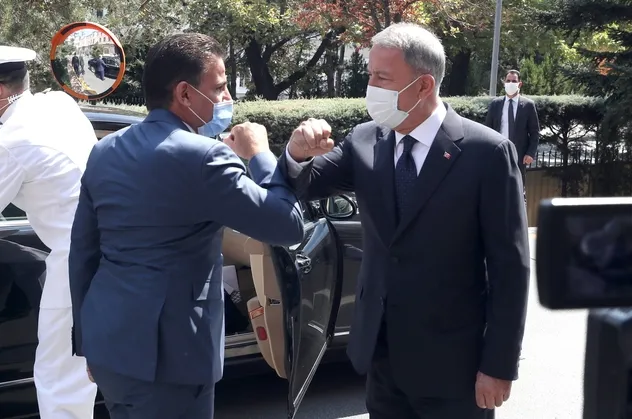 Son dakika: Milli Savunma Bakanı Hulusi Akar, Libya Savunma Bakanı ile görüştü