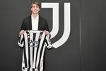 TAKVİM 1 ay önce yazmıştı! Fenerbahçe’de hedef Dusan Vlahovic: Juventus’la resmi temas kuruldu