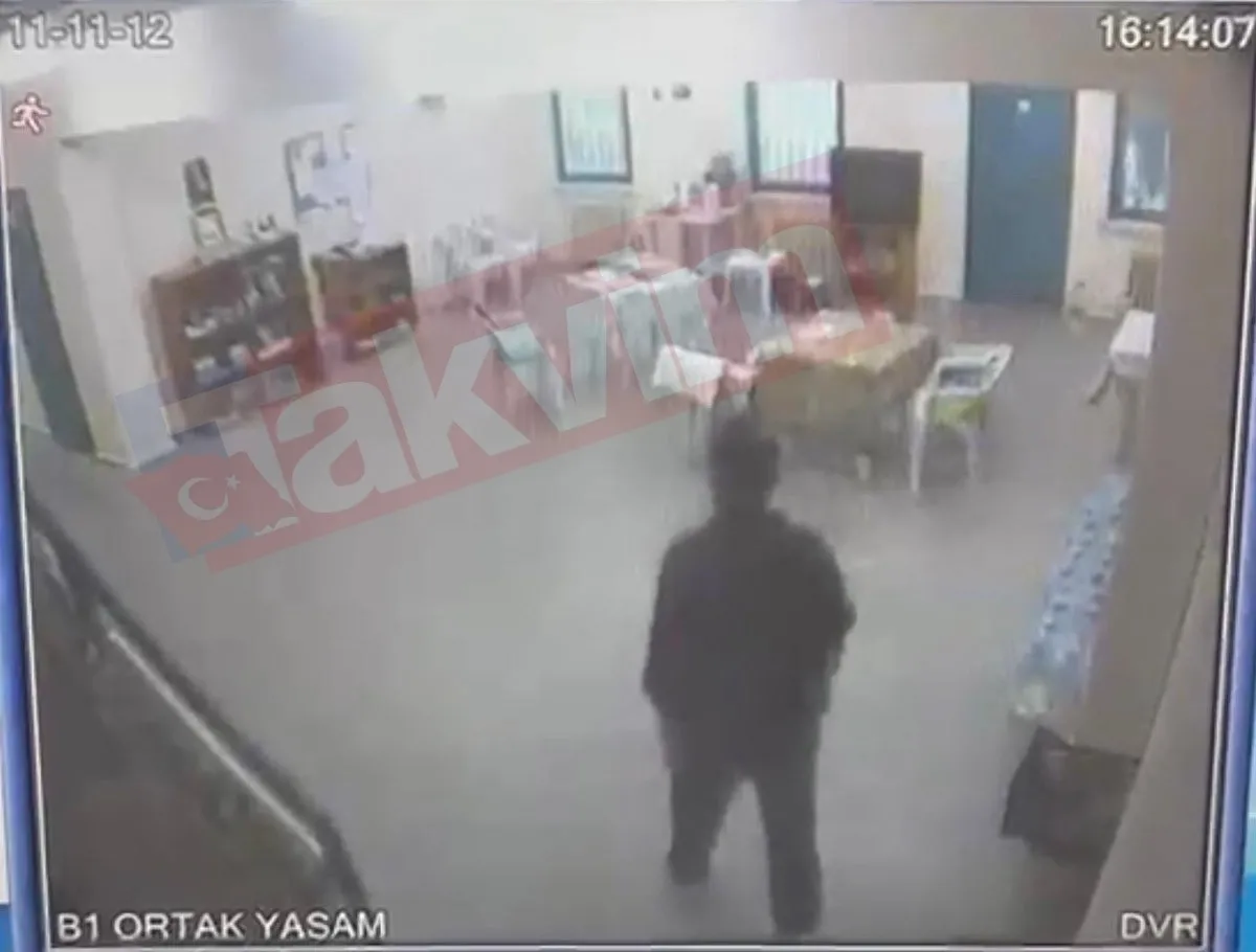 Kaşif Kozinoğlu soruşturmasında kritik çelişkiler: Hasan Atilla Uğur hapın kaynağını, elindeki cismi ve bardağın neden gösterildiğini hatırlamadı-3