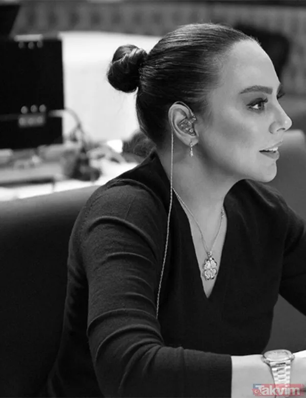 Demet Özdemir müstakbel eşi Oğuzhan Koç için kesenin ağzını açtı! Aşklarının sembolü olacak hediyenin ücreti ağızları açık bıraktı - 14