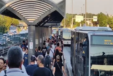 Şirinevler’de metrobüsün çarptığı kadın ağır yaralandı