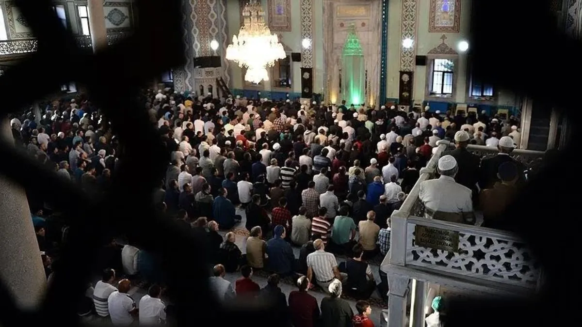 Prof. Dr. Nihat Hatipoğlu kaleme aldı: Hased, iyilikleri yer bitirir