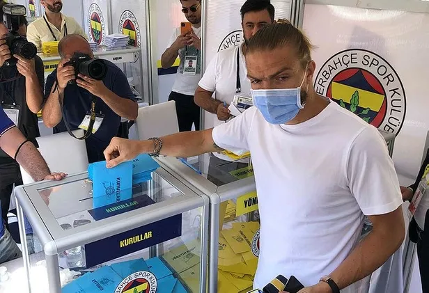 Fenerbahçe'de Ali Koç 6 bin 459 oyla yeniden başkanlığa seçildi-3