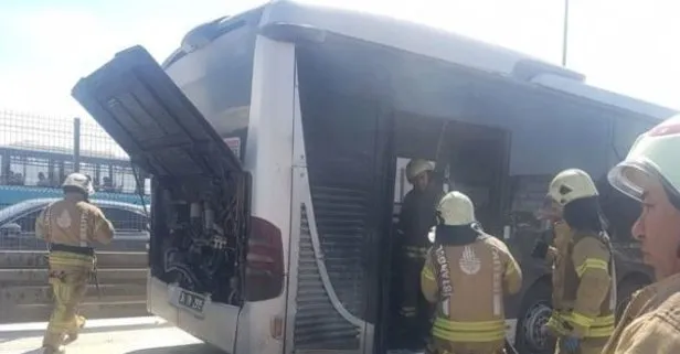 Son dakika haberi: Esenyurt Saadetdere Metrobüs durağında korkutan yangın!