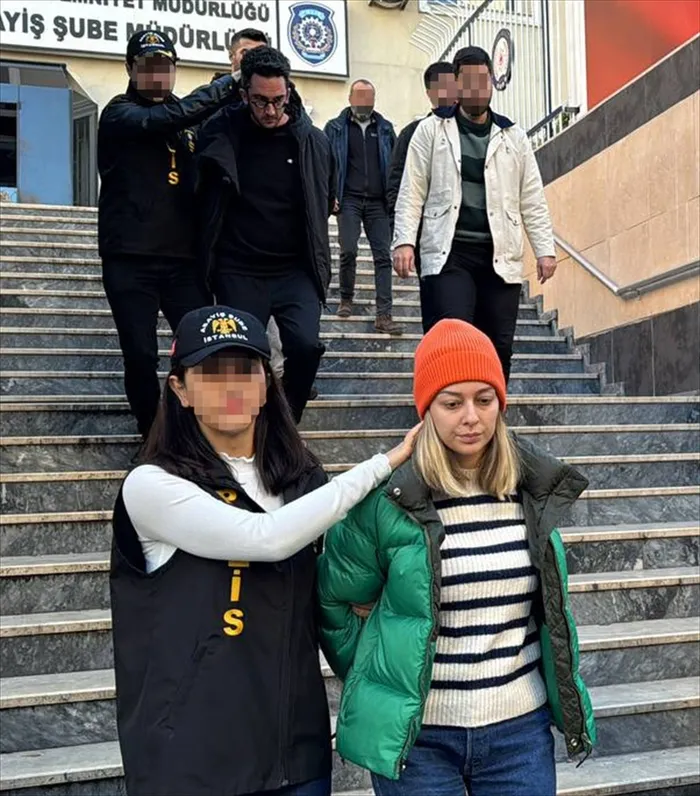 150 milyonluk vurgun yapıp yurt dışına kaçan sosyal medya fenomeni Kıvanç Talu ve eşi Beril Talu tutuklandı!-13