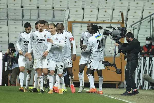 1612261864806.jpg Galatasaray ligin zirvesine oturdu! Dikkat çeken yükseliş...-5