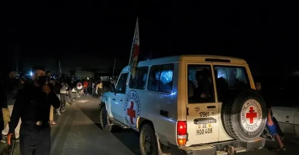 İsrail televizyonundan esir takası iddiası! Hamas'tan ateşkes şartı: Filistinlilerin dönüşüne izin verilirse...