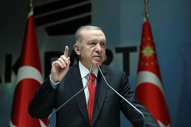 Son seçim anketi sonuçları açıklandı: Başkan Erdoğan rakiplerine fark attı!