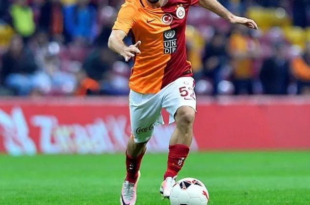Galatasaray'ın eski yıldızı Emre Çolak yeniden Süper Lig'de! Fatih Karagümrük resmen açıkladı