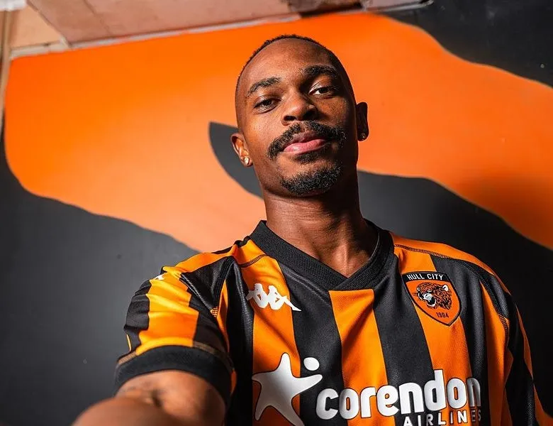 Lincoln resmen Hull City’de