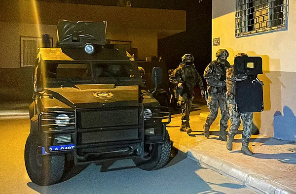 Son dakika: Adana ve Mersin'de DEAŞ operasyonu! Yılbaşını kana bulayacaklardı-7