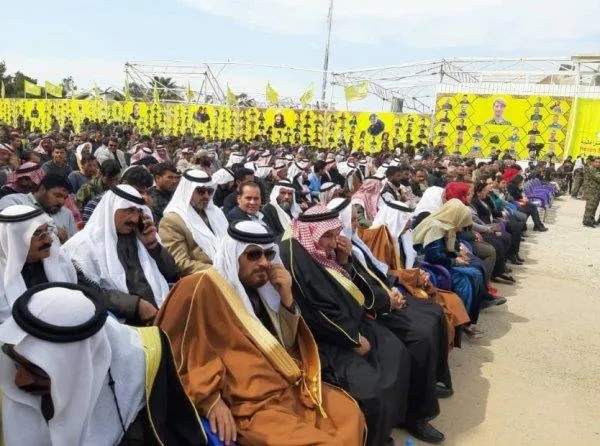 YPG'lilerden ABD bayrağı altında saksafonlu kutlama-3